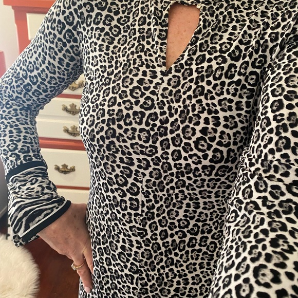 Michael Kors night gown - Picture 3 of 9